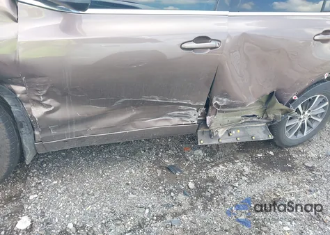 2018 Toyota Highlander Xle from USA, damaged, VIN 5TDKZRFH3JS242375